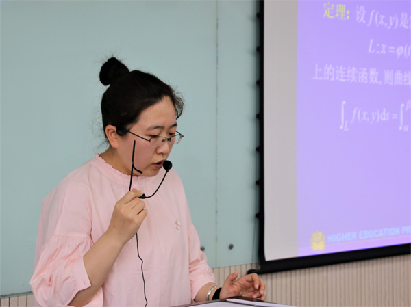 4b45c69df0bf419a8019f2a586d25148.jpg 1111.jpg